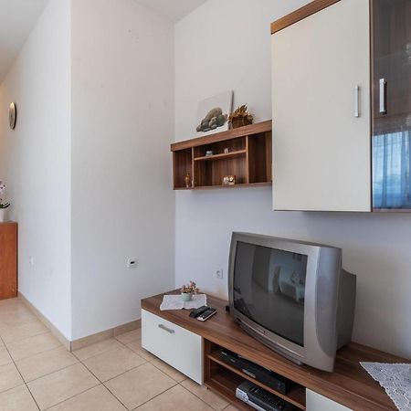 Awesome Apartment In Pula With Wifi Экстерьер фото